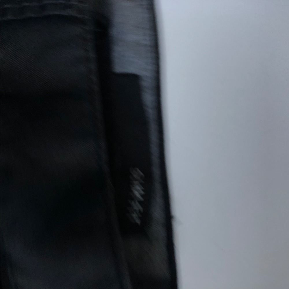 H&M Shorts - Picture 4 of 5